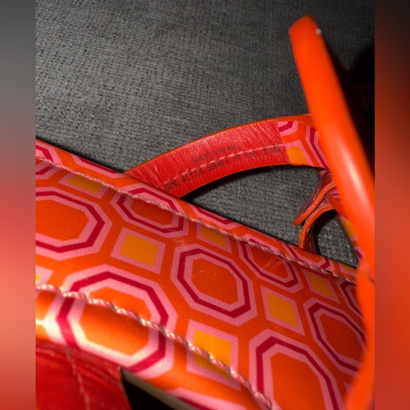 Tory Burch Miller Sandals Flip Flop Orange Coral Pink Octagon Patent Leather - Picture 8 of 10